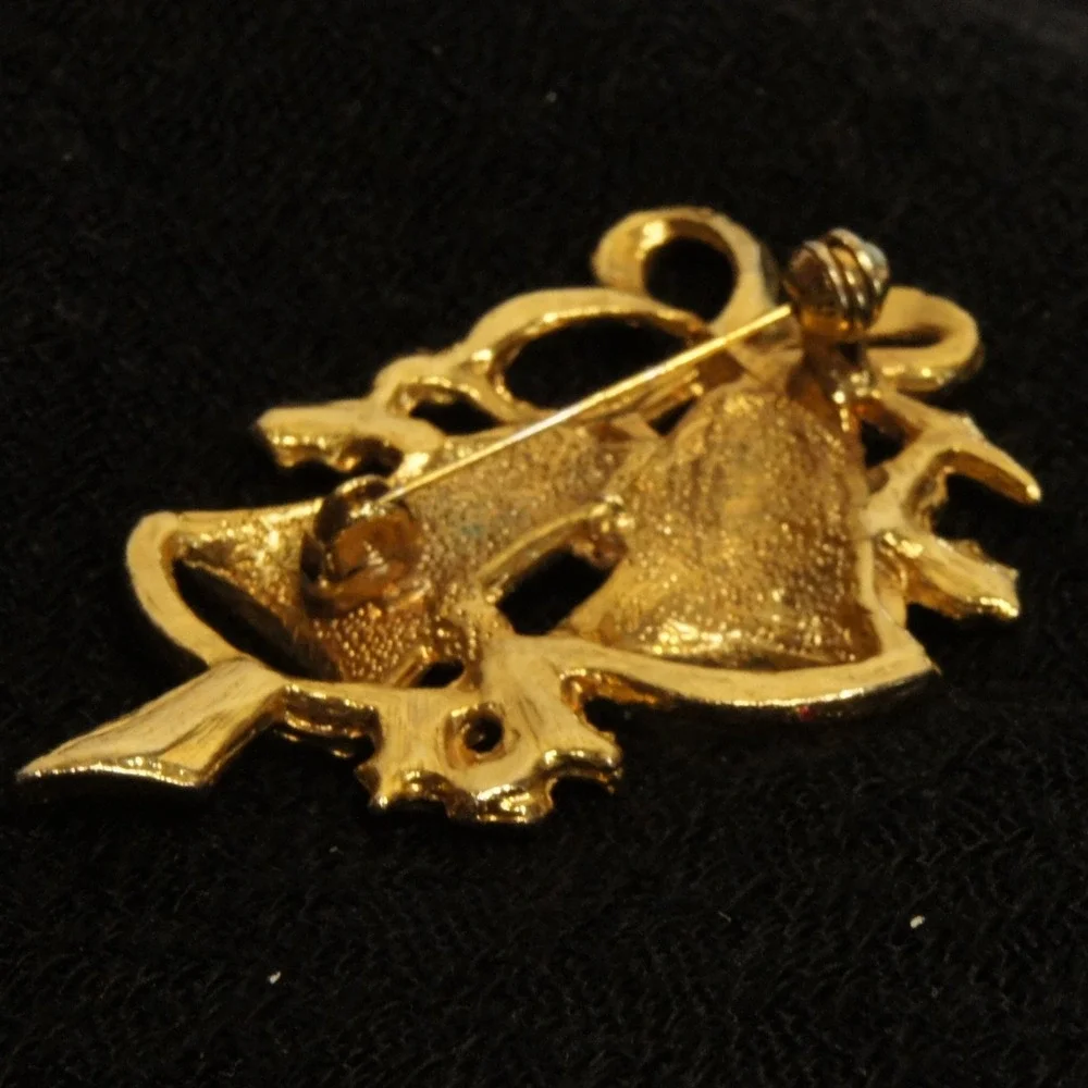 Vintage Christmas Bells‎ Brooch Red Glitter Rhinestone Pearl Gold Tone Pin